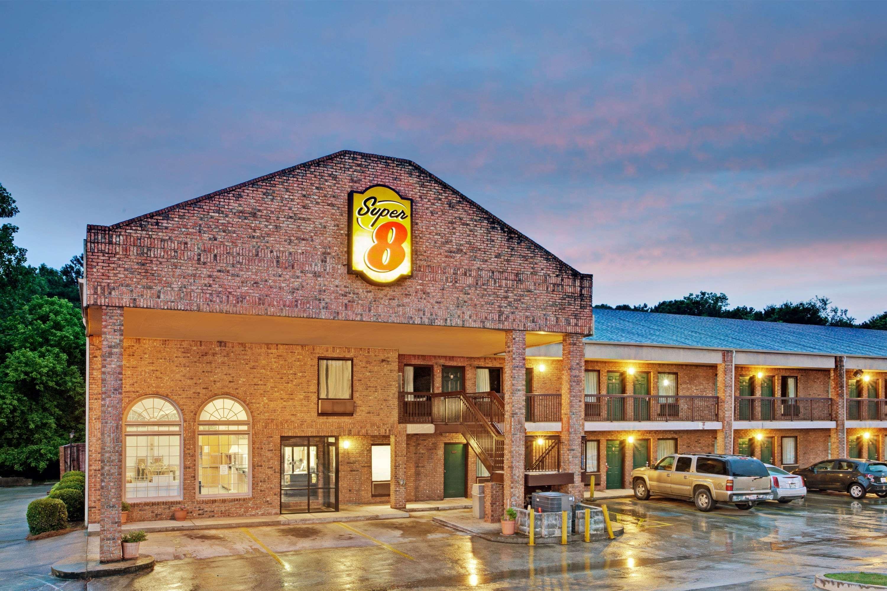 Super 8 By Wyndham Marietta/West/Atl Area Hotel Bagian luar foto